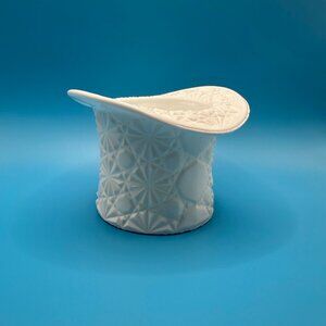 Vintage Fenton Daisy & Button White Milk Glass Top Hat Vase Planter